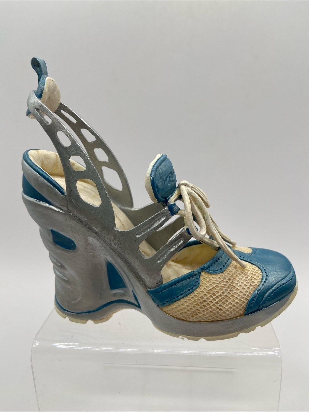 Just The Right Shoe by Raine Stylin’ Miniature Shoe Figurine Collectible